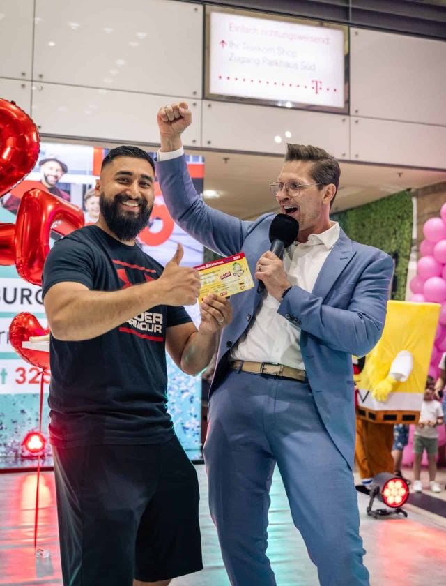 Avon Kettner moderiert ein Festival
